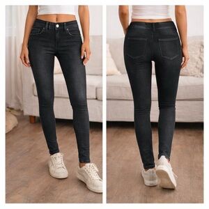 Genie Slim Jeggings Black Size L/XL Faux Denim Stretch NEW